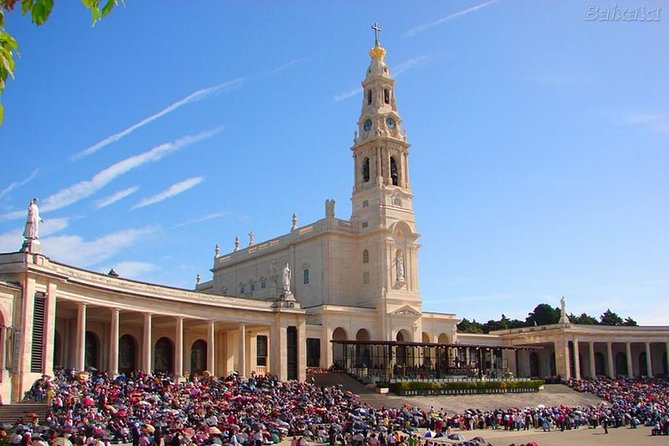 Fátima, Nazaré, and Óbidos: Small Group Tour From Lisbon - Why the guide can make or break the day