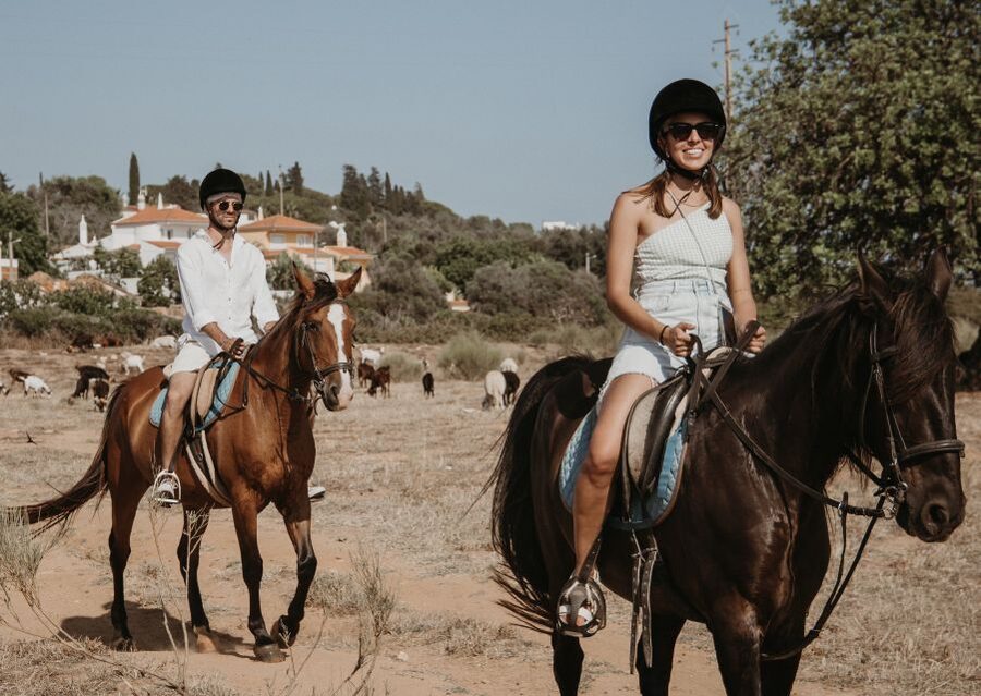 From Albufeira: Half-Day Hidden Gems & Horse Riding Tour - How the ride works for beginners and experienced riders
