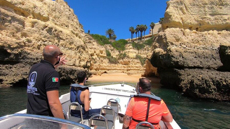 From Armação de Pêra: Benagil Caves and Beaches Boat Tour - Morena Beach, Yellow Submarine, and Fontainhas