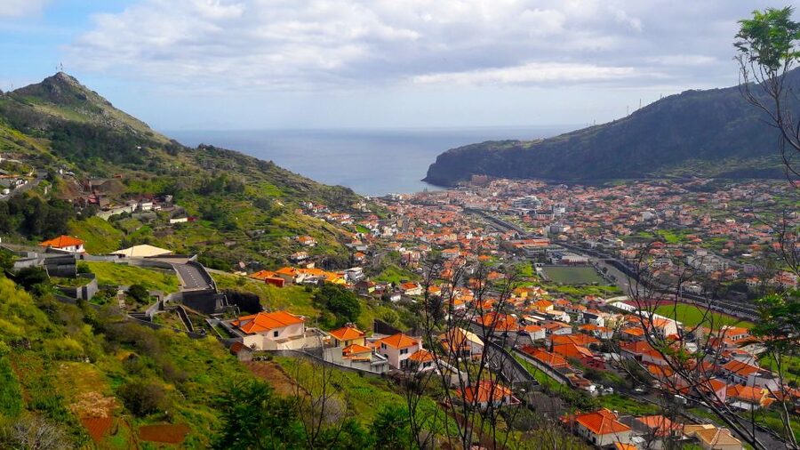 From Funchal: Machico to Porto da Cruz Larano Cliff Hike - A lunch stop with time to look around