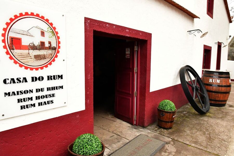 From Funchal: North Coast Day Trip - Cabanas de São Jorge and the northern vineyards
