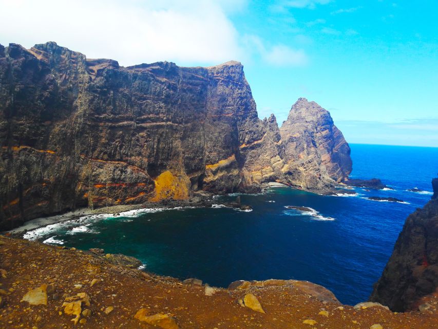From Funchal: Ponta de São Lourenço/Caniçal Full-Day Hike - How difficult is the hike?