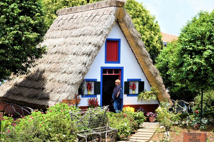 From Funchal: Santana and Pico do Areeiro East Island Tour - Key points at a glance