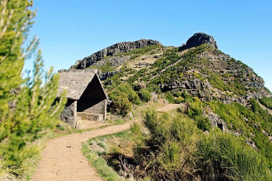 From Funchal: Transfer to Pico do Arieiro & Pico Ruivo Trail - The people who will enjoy this most