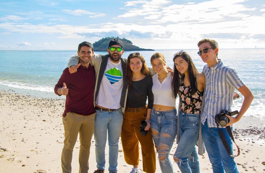From Lisbon: Arrábida Day Tour & Wine Tasting - Praia do Creiro: lunch, swimming, and the longest pause