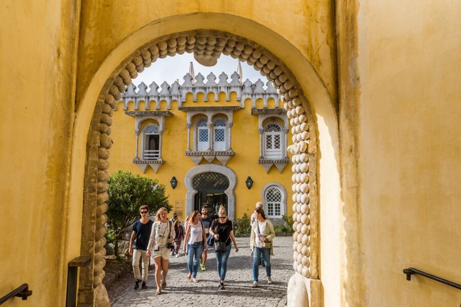 From Lisbon: Best of Sintra and Cascais Guided Day Tour - A short break in Sintra village