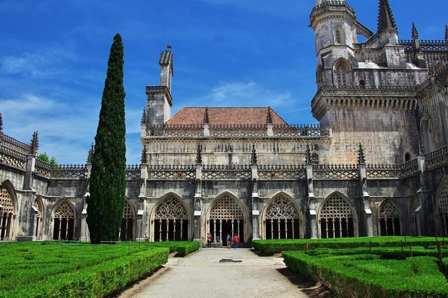 From Lisbon: Fatima, Batalha, Nazare, Obidos - Small Group - Óbidos: walls, lanes, chocolate, and ginjinha