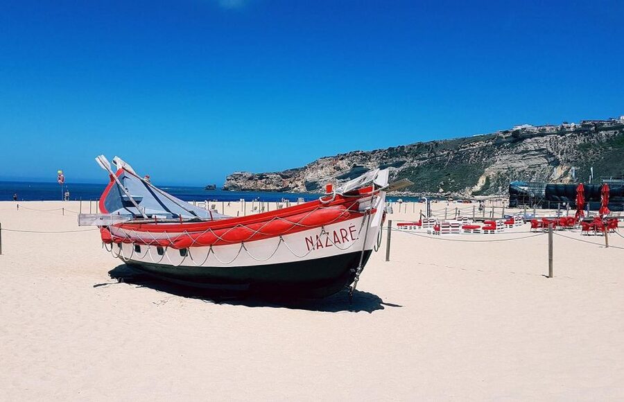 From Lisbon: Fátima, Óbidos Medieval, Nazaré Atlantic Coast - The guide can shape the whole day