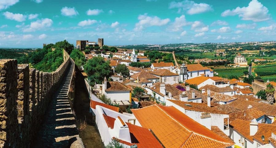 From Lisbon: Nazare Big Waves and Óbidos Guide Day Trip - The lower town and Nazaré’s fishing character
