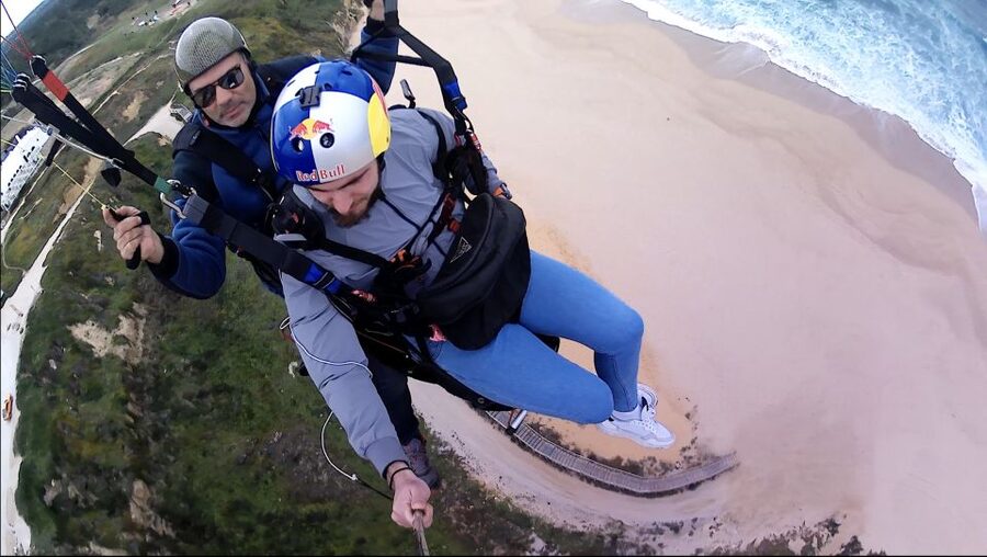 From Lisbon: Paragliding Tandem Flight - What the 30-minute activity really includes