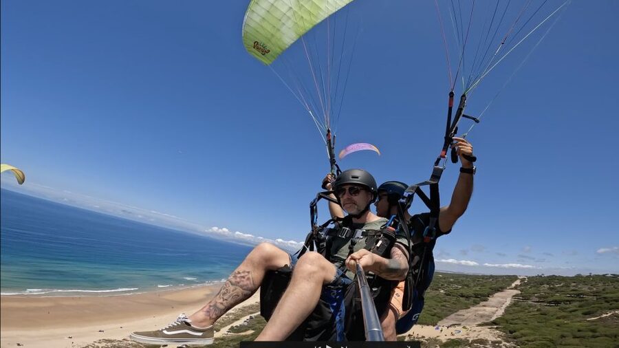 From Lisbon: Paragliding Tandem Flight - Who can take part