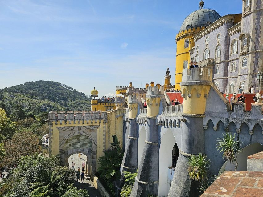 From Lisbon: Sintra, Cabo da Roca, & Cascais Private Tour - What the private vehicle adds