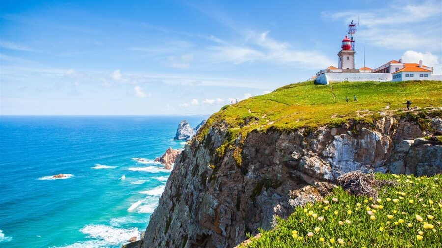 From Lisbon: Sintra, Cascais, Cabo da Roca Private Car Tour - The guide can make or break the day