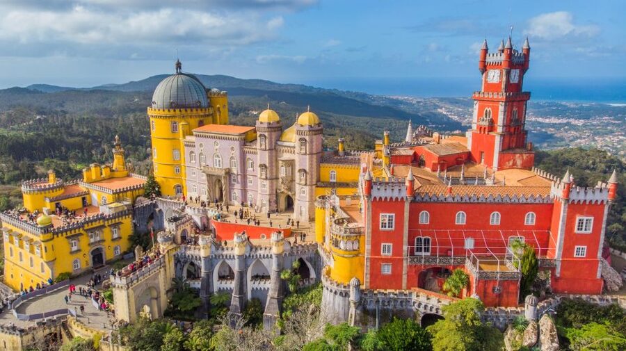 From Lisbon: Sintra Sights, Cabo da Roca, & Cascais Day Trip - The van ride and guide style
