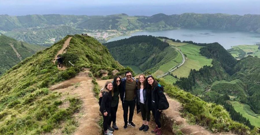 From Ponta Delgada: Sete Cidades Guided Tour - From Ponta Delgada to Pico do Carvão