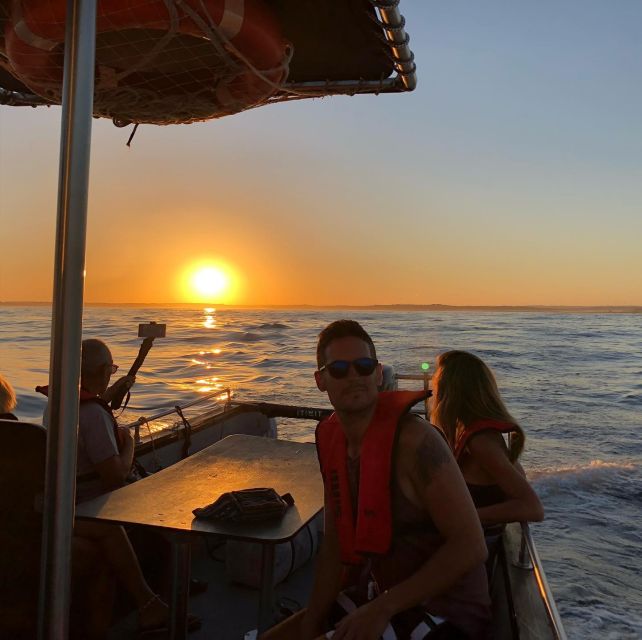 From Portimão: Sunset Boat Trip with Wine - Wine, fruit, and snacks on the water