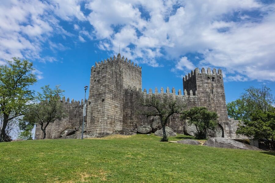 From Porto: Braga and Guimarães Full-Day Trip - A full day from Porto into the Minho