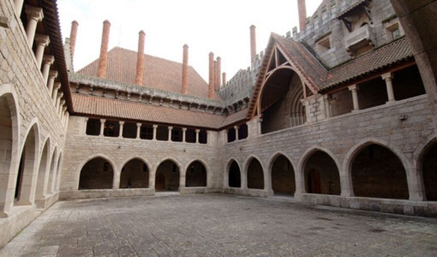 From Porto: Braga and Guimarães Small Group Tour with Lunch - Key points to know before booking