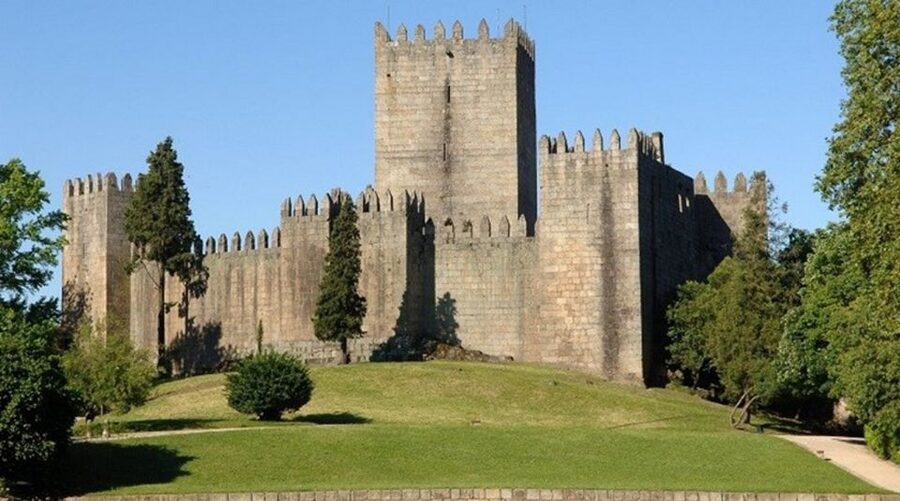 From Porto: Braga and Guimarães Small Group Tour with Lunch - Bom Jesus and Sameiro, Braga’s hilltop sanctuaries