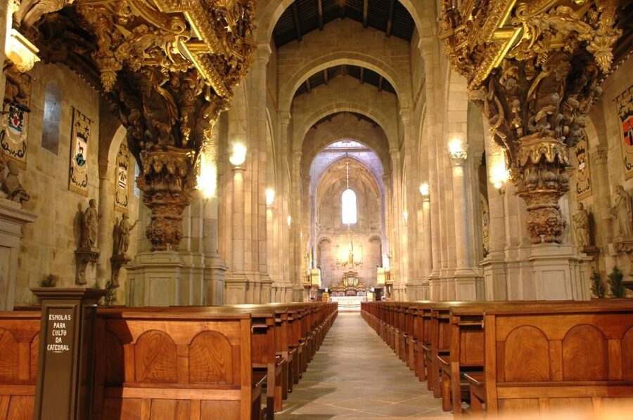 From Porto: Braga and Guimarães Small Group Tour with Lunch - Who should book this tour