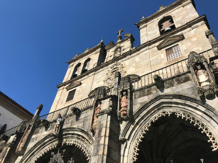 From Porto: Braga & Guimarães with Lunch Small Group Tour - What the guides add to the day