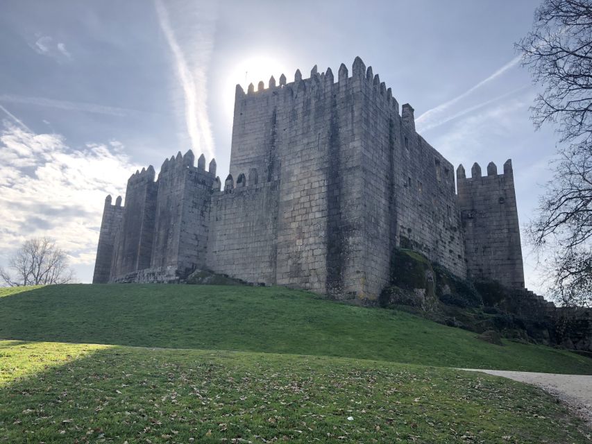 From Porto: Braga & Guimarães with Lunch Small Group Tour - A long Portuguese lunch with Vinho Verde