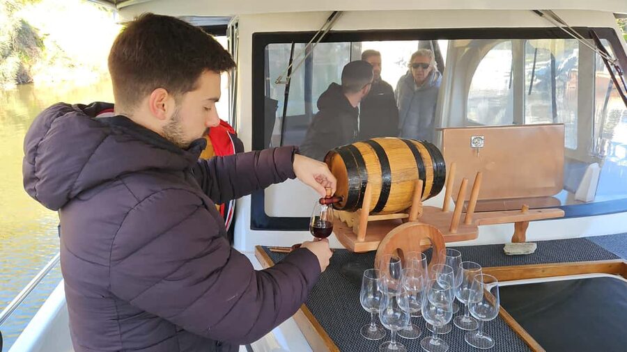 From Porto Day Douro Valley Wine Tour 2 Wine Tasting & Lunch - Key points at a glance