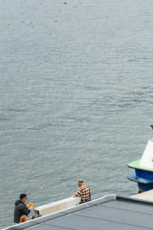 From Porto: Douro River Cruise to Régua with Lunch - Breakfast arrives as Porto slips behind