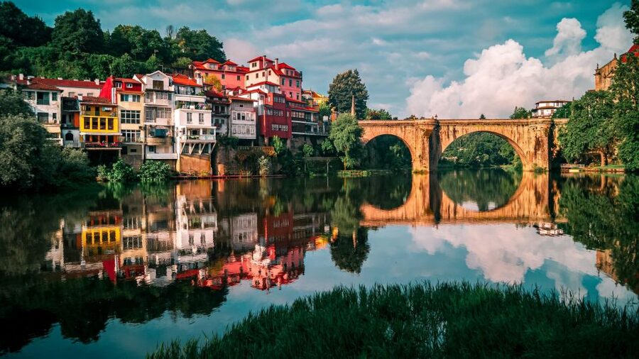 From Porto: Full-Day Douro Valley Trip - Peso da Régua and the first river view