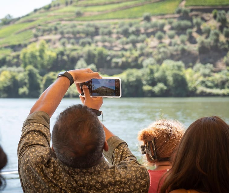 From Porto: Premium Douro Valley Small-Group Wine Tour - A premium lunch with a Douro tradition
