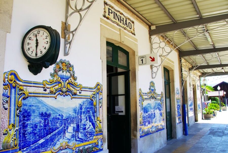 From Porto: Private Douro Valley Tour with Booking Service - The drive from Porto to the Douro