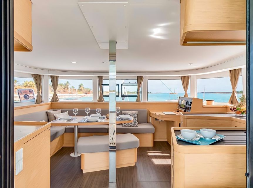 Funchal Bay: Dolphin & Whale Watch Luxury Catamaran Cruise - The 45-minute coastal return to Funchal