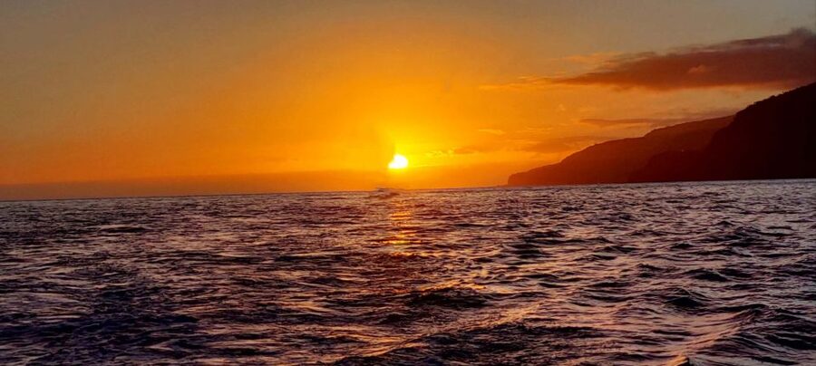 Funchal: Cabo Girão Sunset Catamaran Tour - Key points to know before booking