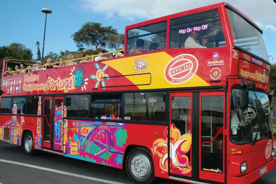 Funchal: City Sightseeing Hop-On Hop-Off Bus Tour - São Martinho, Pico dos Barcelos, and the western shore