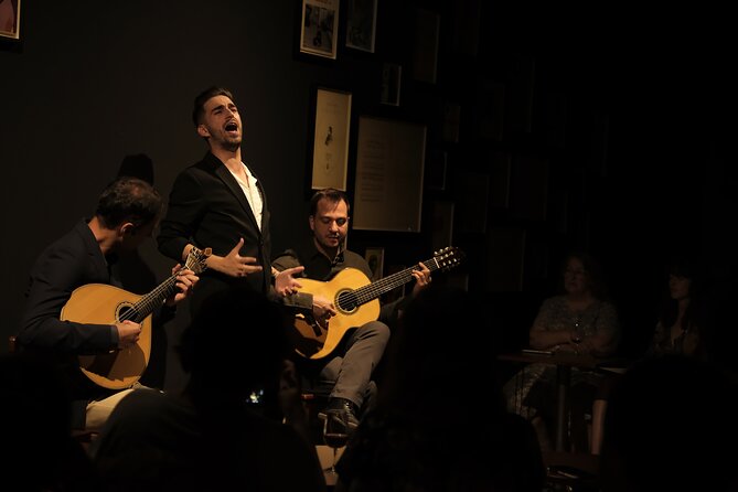 Ideal Clube de Fado - Seating, port, and the details that affect your evening