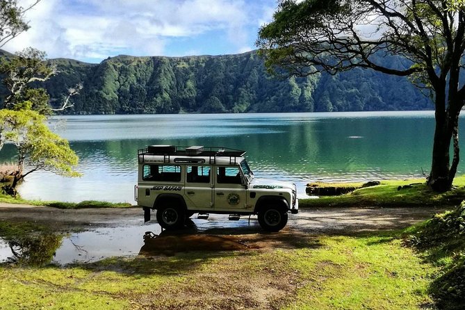 Jeep Tour Full Day Sete Cidades & Lagoa do Fogo with lunch and drinks included. - The guides make or break the day