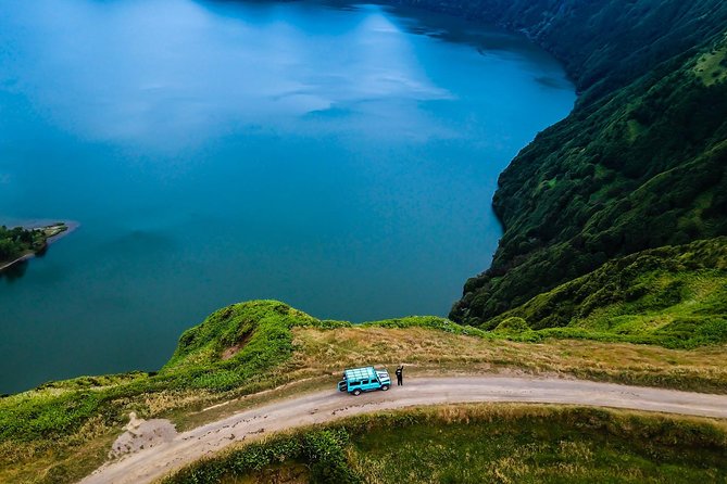 Jeep Tour Full Day Sete Cidades & Lagoa do Fogo with lunch and drinks included. - A high ride to Pico da Barrosa