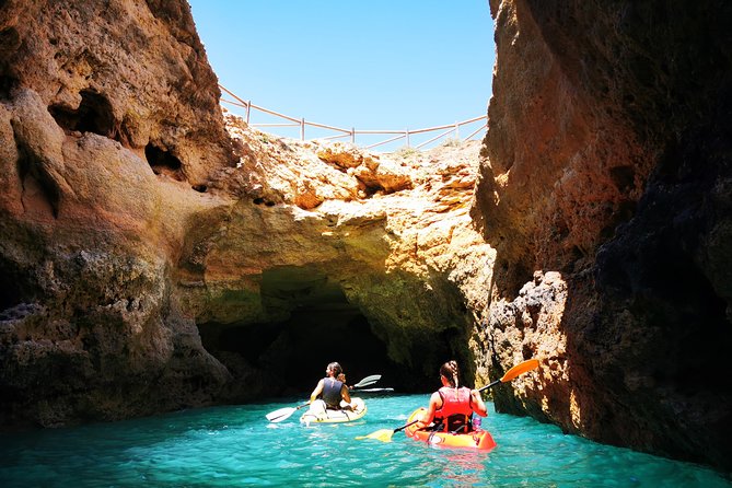 Kayak Benagil Cave with 1st kayak tour company - Praia da Marinha and the first sea arches