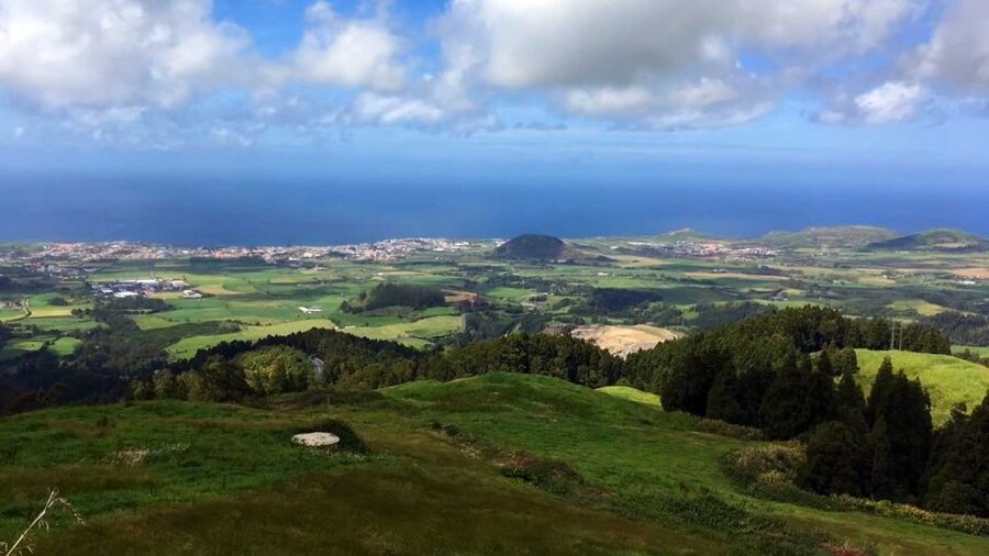 Lagoa do Fogo: Guided Volcano Geo Tour w/ Hotsprings Bathing - Who should book this São Miguel outing?