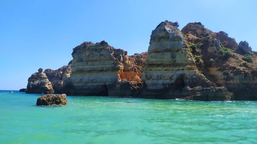 Lagos: Boat Trip to Grottos of Ponta da Piedade and Caves - Leaving Lagos from Avenida dos Descobrimentos