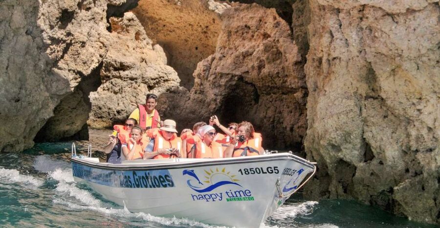 Lagos: Ponta da Piedade Rock Formations Guided Boat Tour - What this Lagos boat ride actually does
