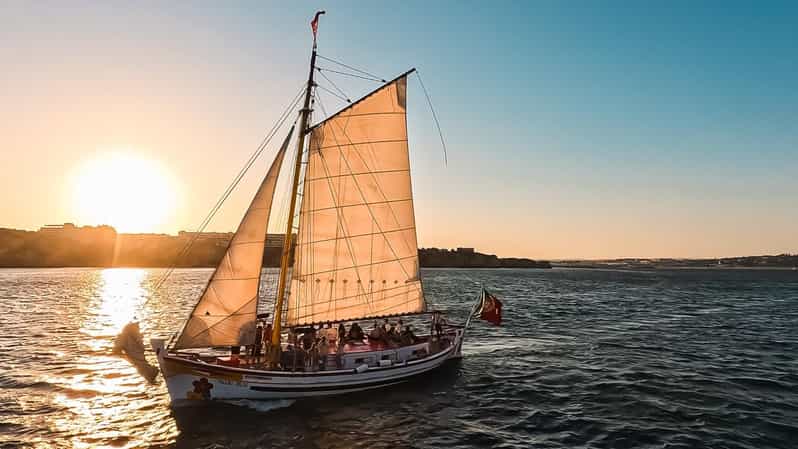 Lagos: Sunset Sail aboard a Traditional Boat with Prosecco - Leaving Lagos Marina on a traditional boat