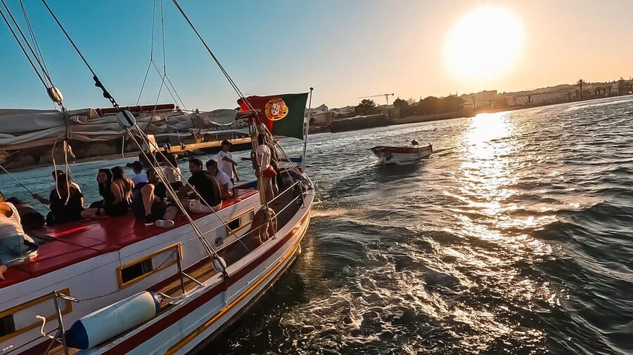Lagos: Sunset Sail aboard a Traditional Boat with Prosecco - Sunset over the Atlantic