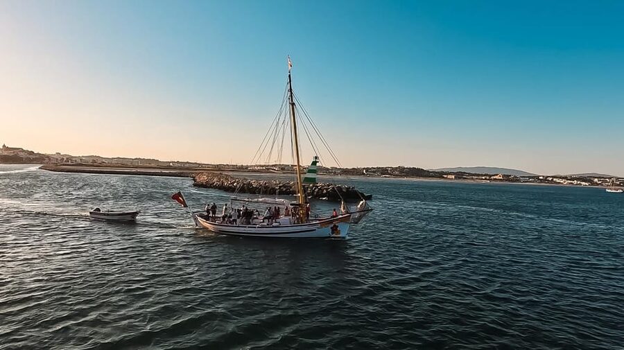 Lagos: Sunset Sail aboard a Traditional Boat with Prosecco - The return to Lagos after dark
