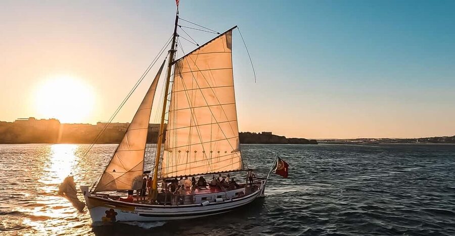 Lagos: Sunset Sail aboard a Traditional Boat with Prosecco - Along the Lagos Golden Coast