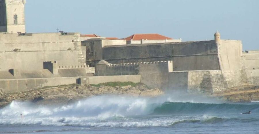 Lisbon: 1.5-Hour Surf Lesson - Booking flexibility and the small print