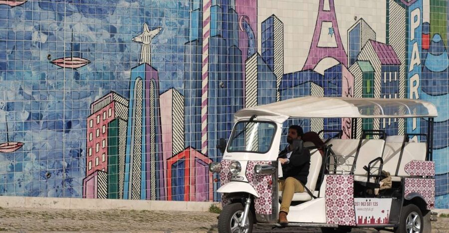 Lisbon: 3-Hour Street Art Tuk Tuk Tour - Key points to know before booking