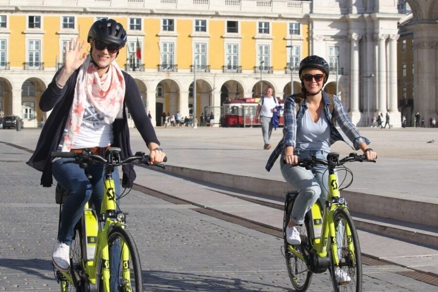 Lisbon: 3-Hour Tour by E-Bike - Riding down through Alfama