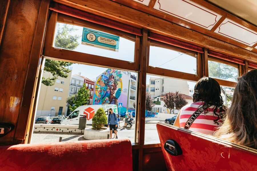 Lisbon: 72/96-Hour Hop-On Hop-Off Bus, Tram & Boat Ticket - Audio guides, staff, and daily timing