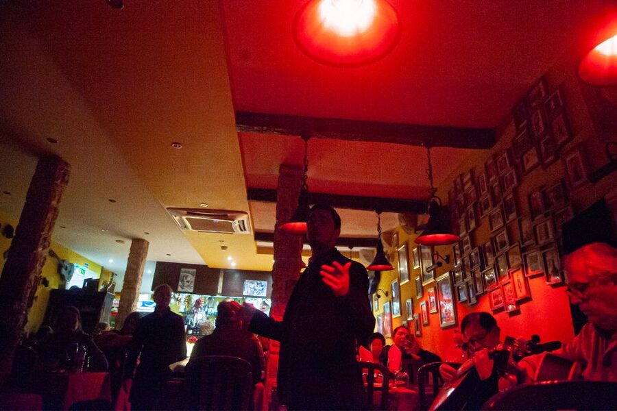 Lisbon: Alfama Tour and Live Fado with Traditional Dinner - Key points at a glance
